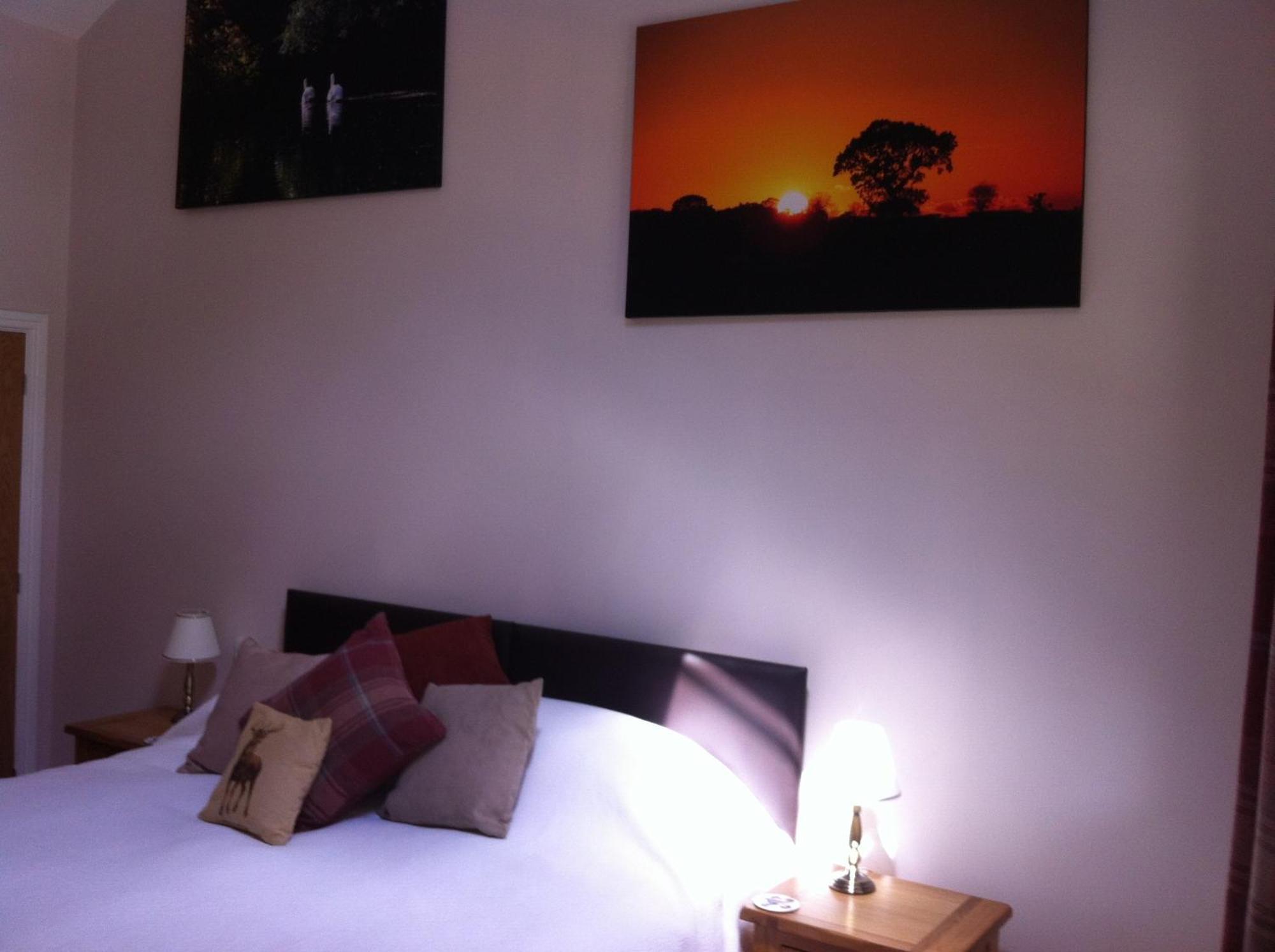 The Cholmeley Arms Bed & Breakfast Burton Coggles Exterior photo